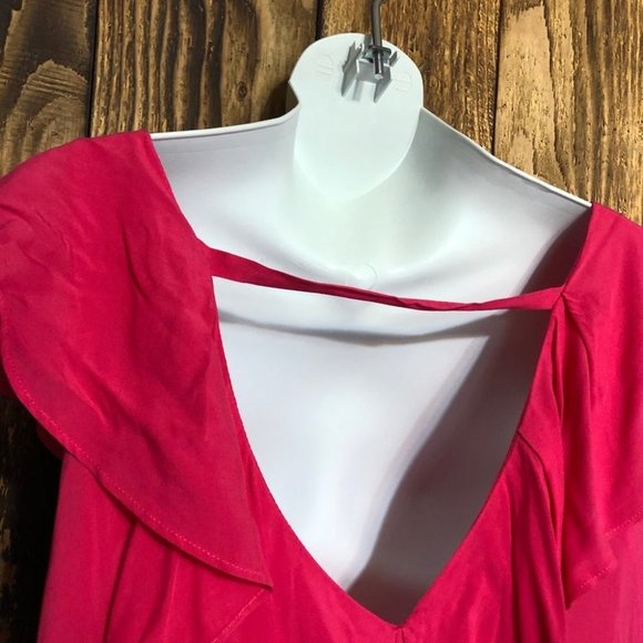 BCBG NWT Low Split Back Ruffle Flutter Sleeve Top Pink Sz Large - Picture 5 of 9